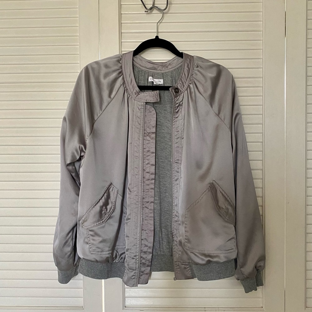 Women’s lightweight jacket